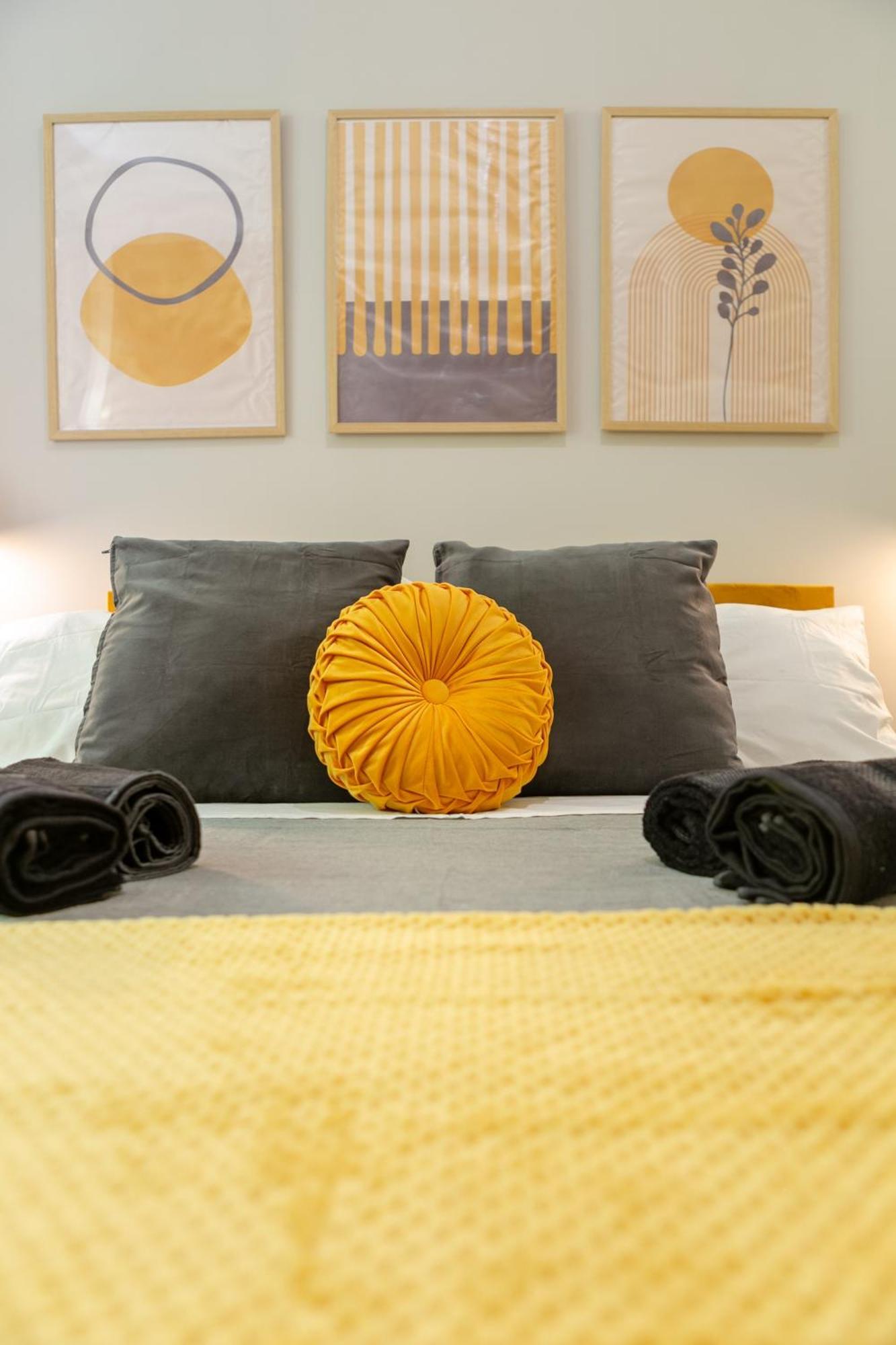 Mustard Apartment S Camillo - Holiday Homes ローマ エクステリア 写真